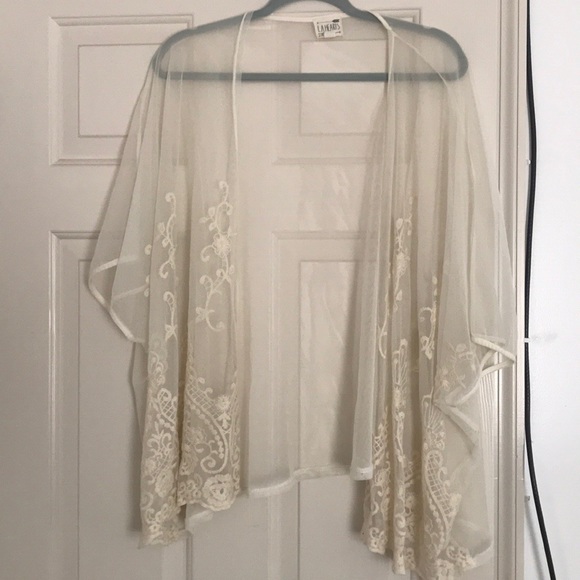Sheer kimono - Picture 4 of 5